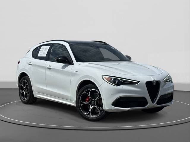2023 Alfa Romeo Stelvio Veloce