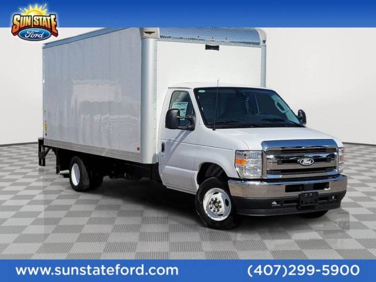 2027 Ford E-Series Cutaway Base