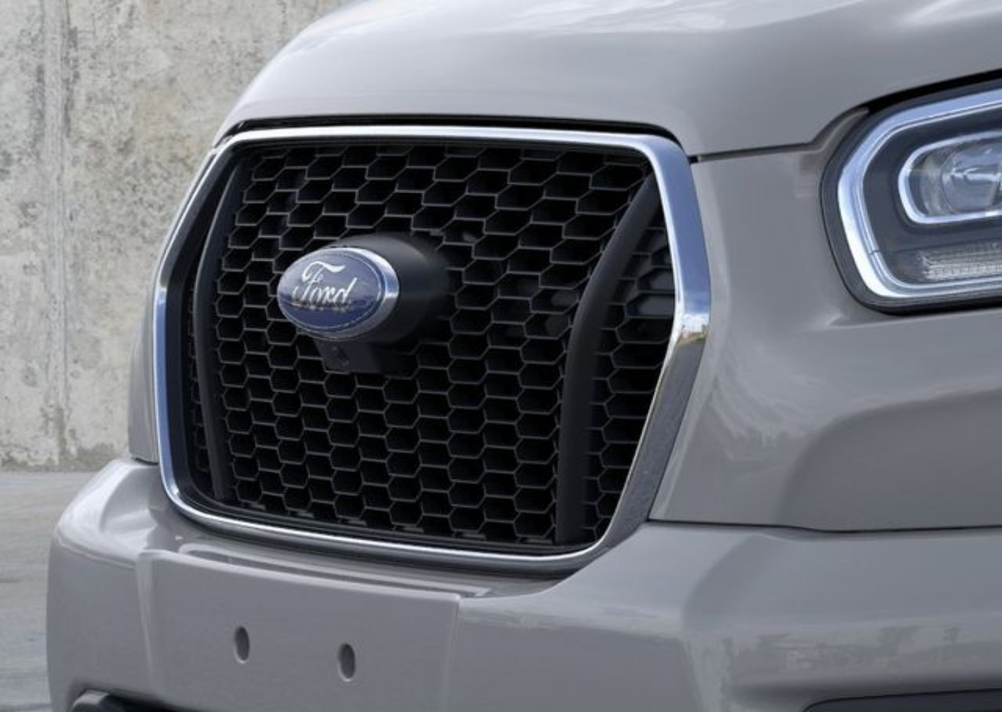 2025 Ford Transit Passenger Van XLT - Photo 17