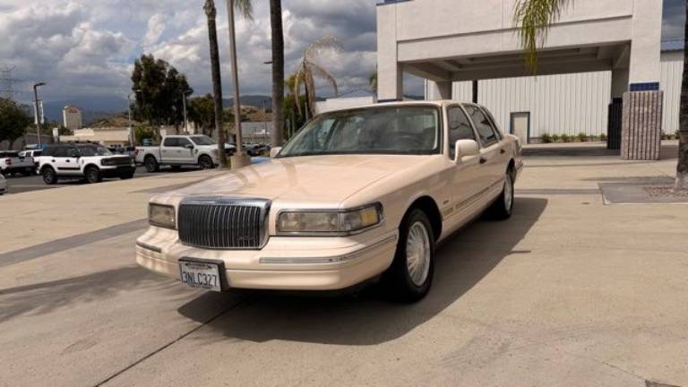 1995 Lincoln Town Car Cartier