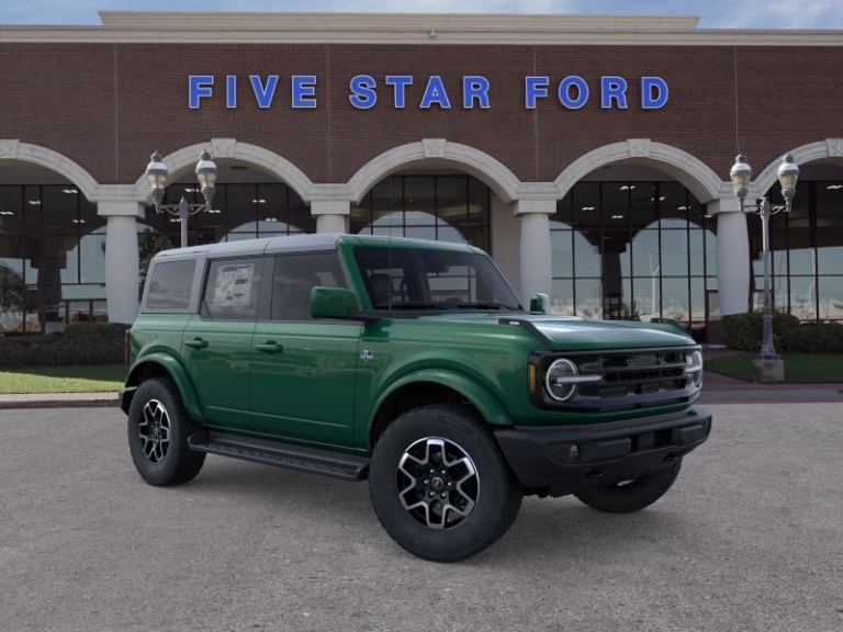 2025 Ford Bronco Outer Banks