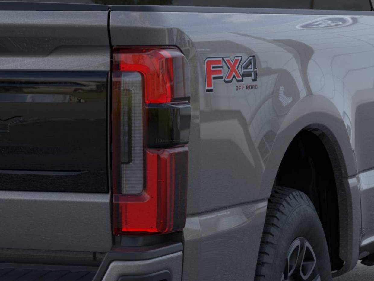 2025 Ford F-350 Super Duty Platinum - Photo 21