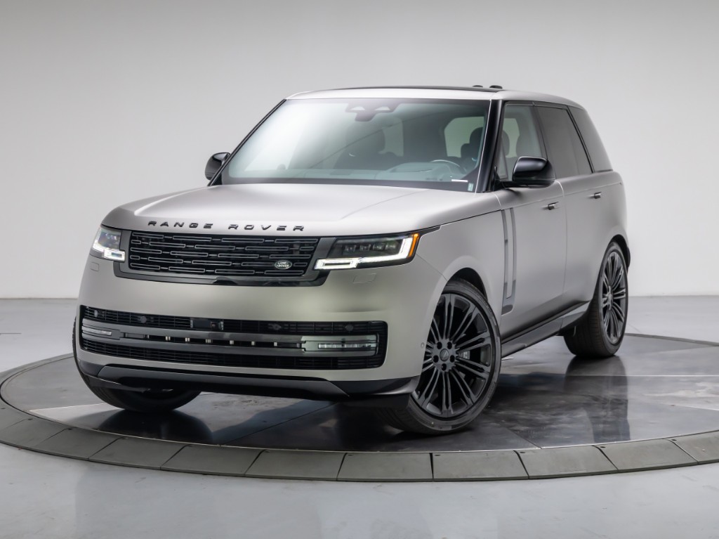 2026 Land Rover Range Rover P530 SE