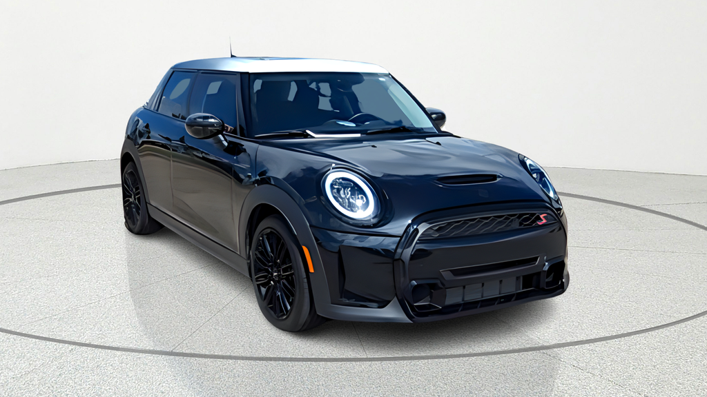 2024 MINI Hardtop 4 Door