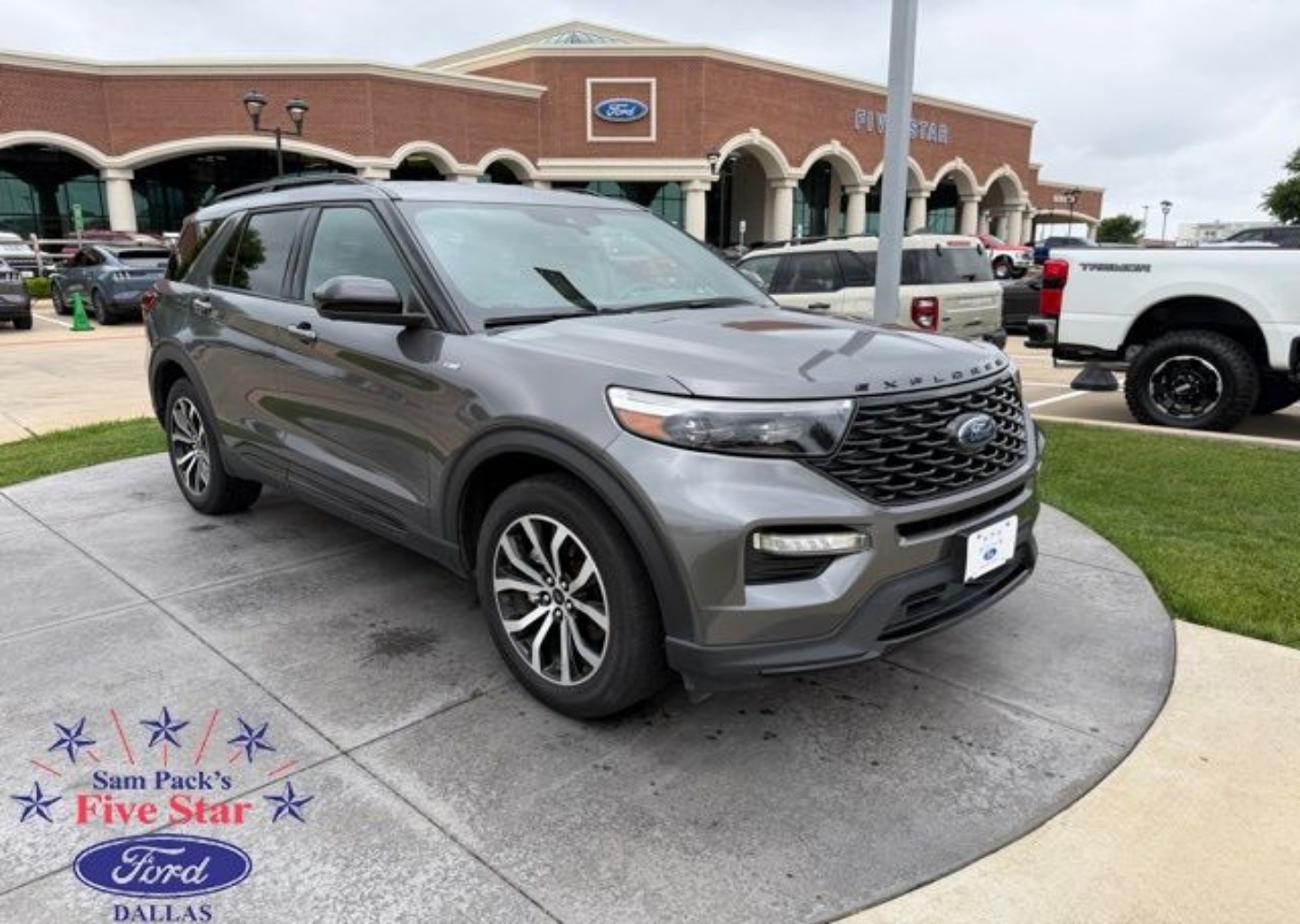2022 Ford Explorer