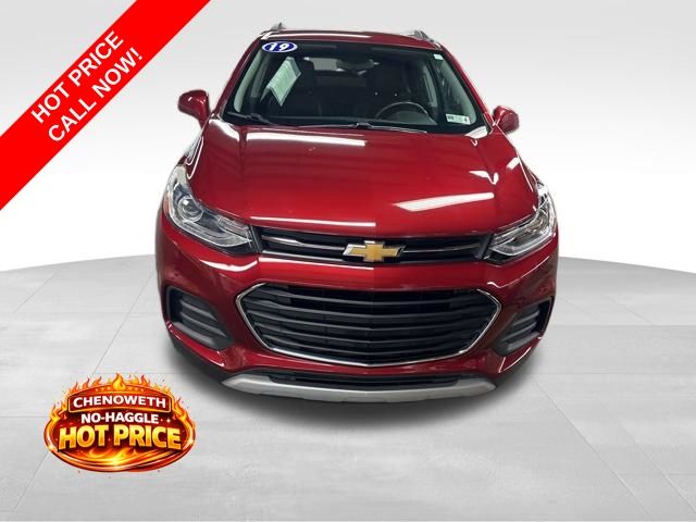 Used 2019 Chevrolet Trax LT with VIN 3GNCJPSB5KL306643 for sale in Clarksburg, WV