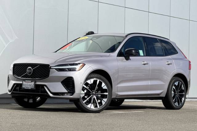 2026 Volvo XC60 B5 Plus