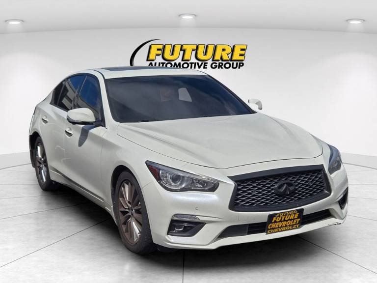 2023 INFINITI Q50 LUXE
