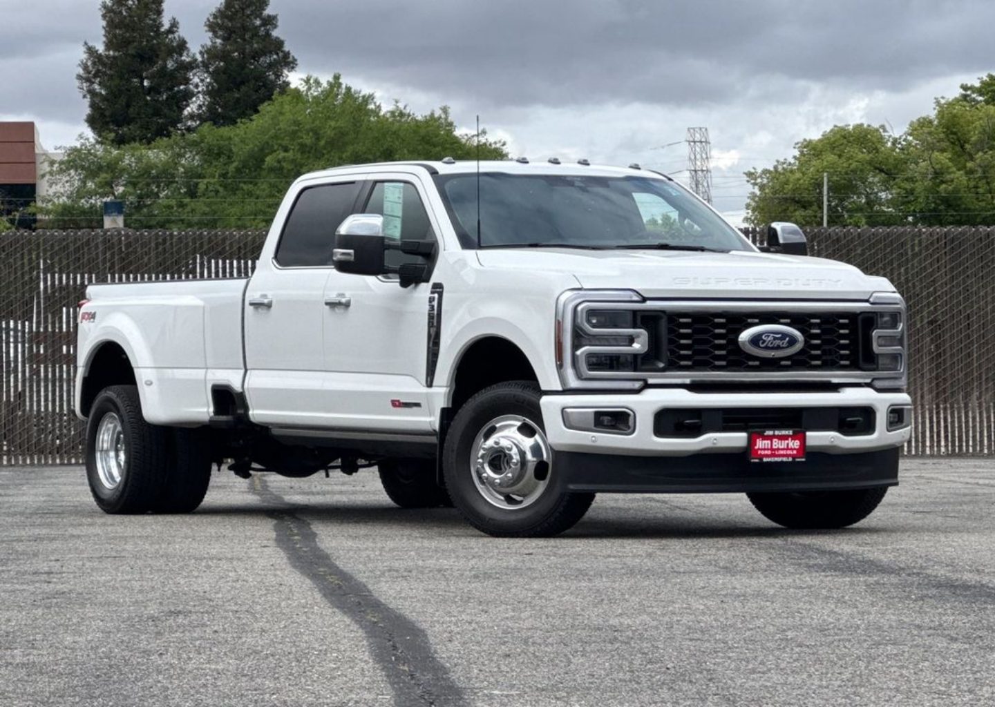 2026 Ford F-350 Platinum 4x4 Crew Cab 8' Box DRW's photo
