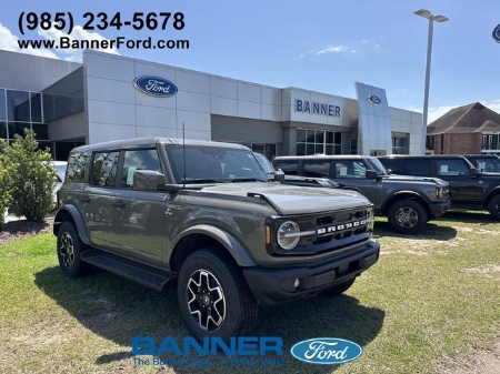 2026 Ford Bronco Outer Banks
