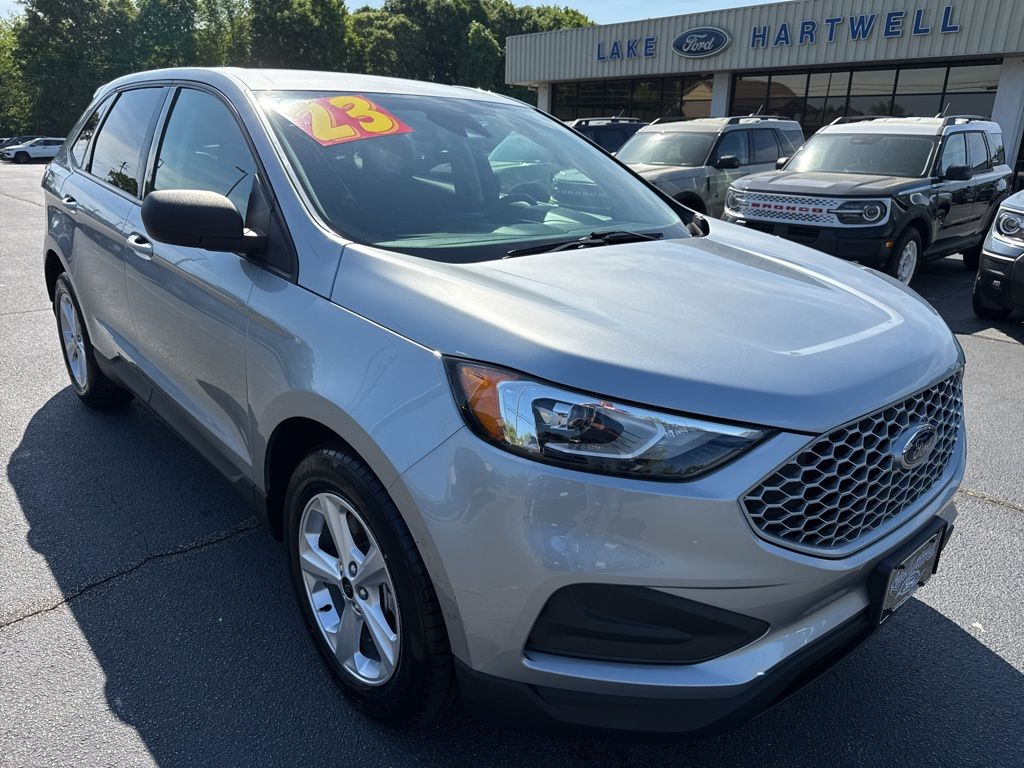 Used 2023 Ford Edge SE