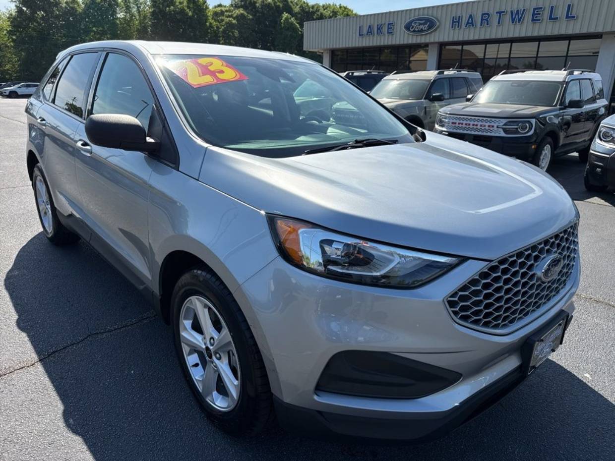 2023 Ford Edge SE