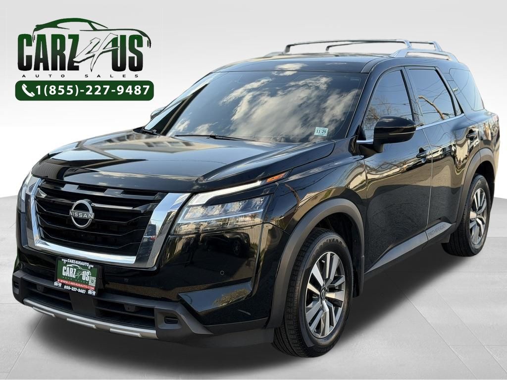 2024 Nissan Pathfinder SL