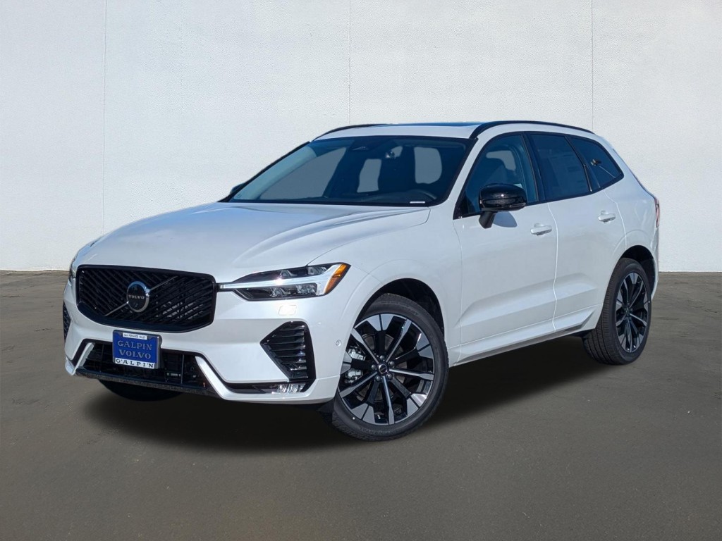 2026 Volvo XC60 B5 Plus Dark