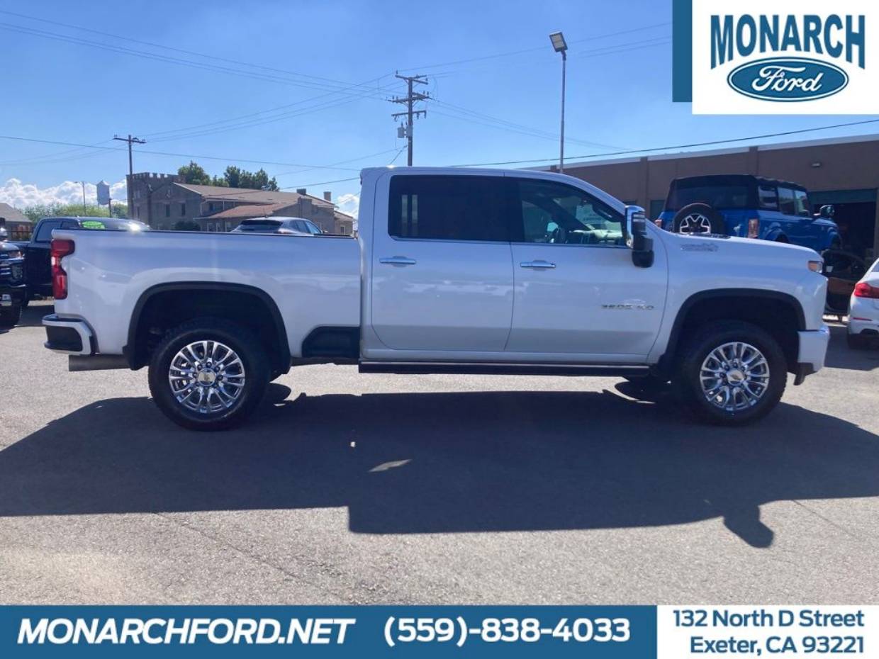 2022 Chevrolet Silverado HD High Country 4WD Crew Cab Standard Box's photo