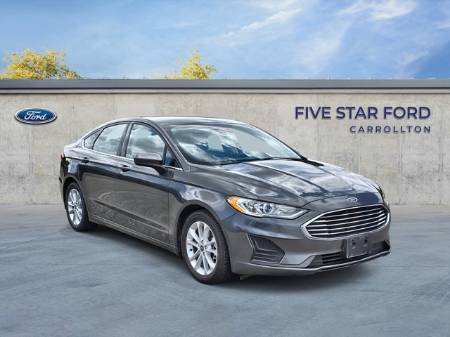 2020 Ford Fusion SE