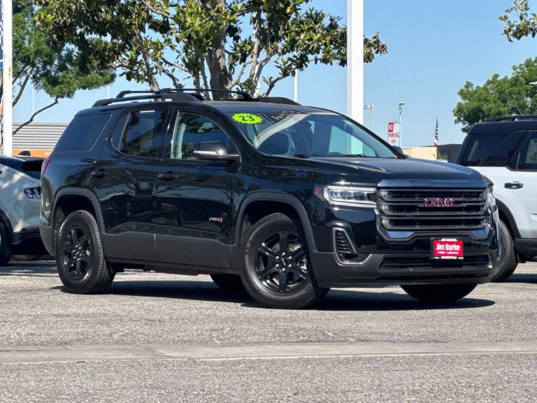 2023 GMC Acadia AT4