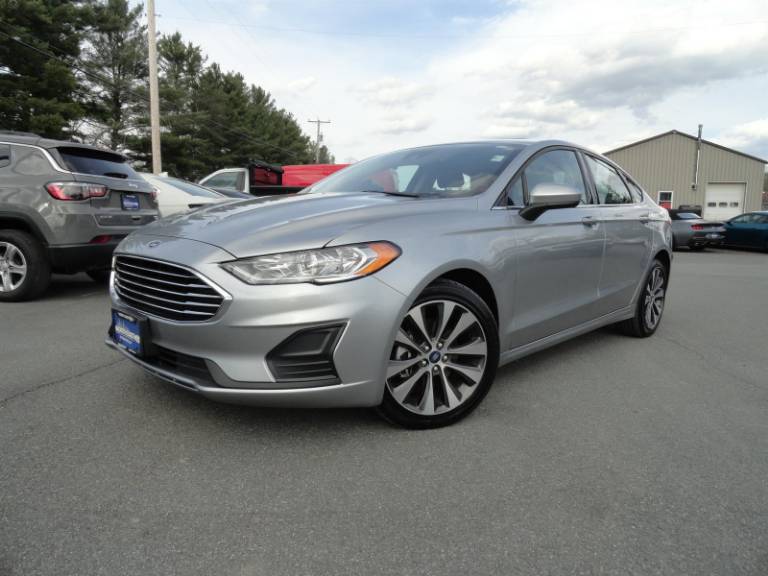 2020 Ford Fusion SE