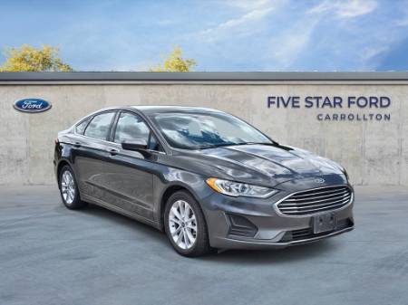 2020 Ford Fusion SE