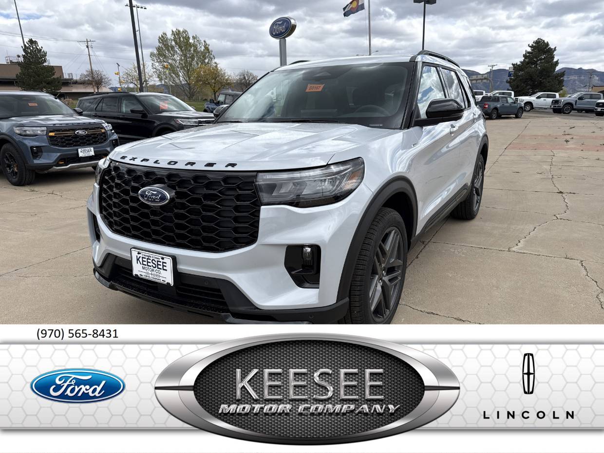 2026 Ford Explorer ST-LINE 4WD's photo