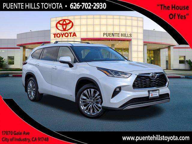 2026 Toyota Highlander Hybrid Platinum