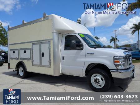 2023 Ford E-450SD Base