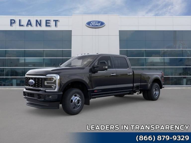 2026 Ford Super Duty F-350 DRW Platinum 4WD Crew Cab 8' Box