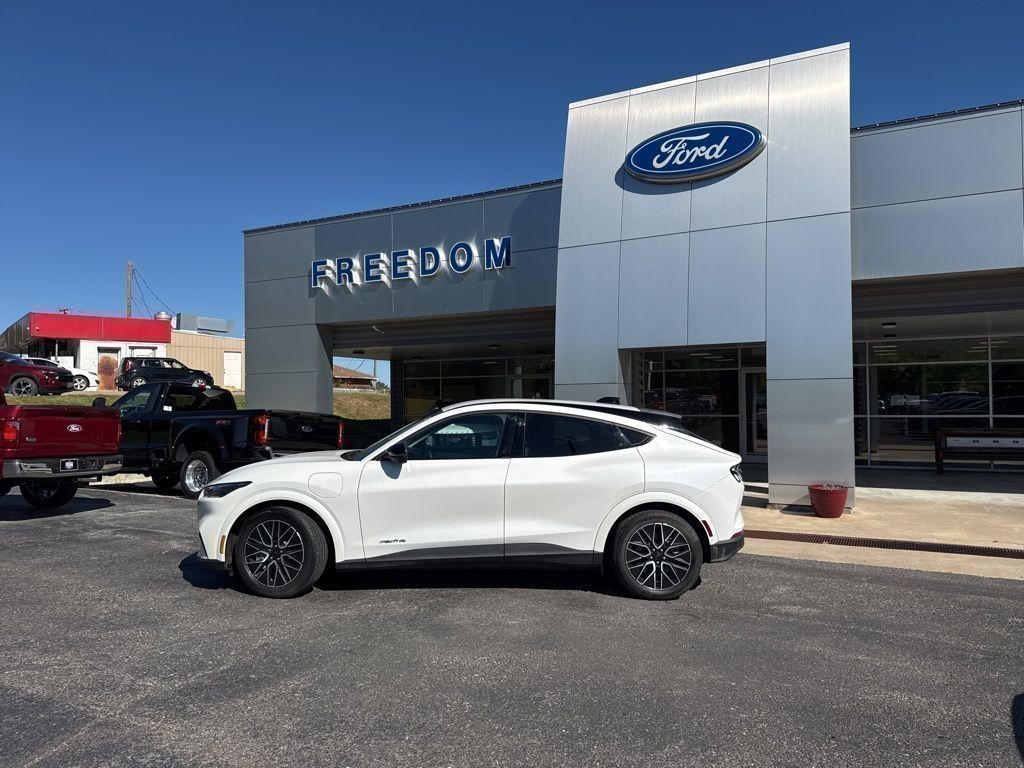 2025 Ford Mustang Mach-E Premium