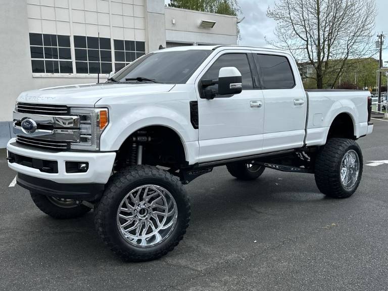 2019 Ford F-350SD LARIAT