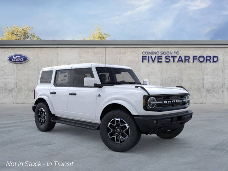 2026 Ford Bronco Outer Banks