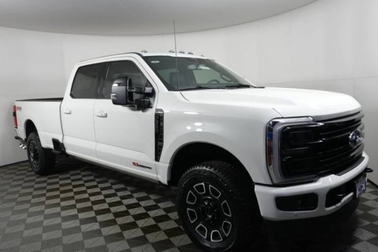 2026 Ford Super Duty F-350 SRW Platinum