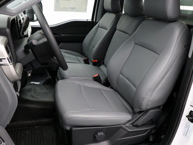 2025 Ford F-450 Super Duty Chassis Cab XL - Photo 9