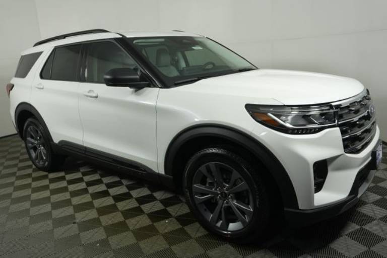 2026 Ford Explorer Active w/100A Pkg