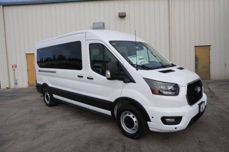 2026 Ford Transit Passenger Wagon XL