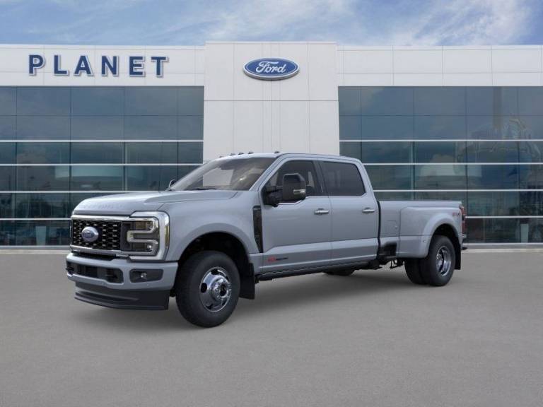 2026 Ford Super Duty F-350 DRW Platinum 4WD Crew Cab 8' Box