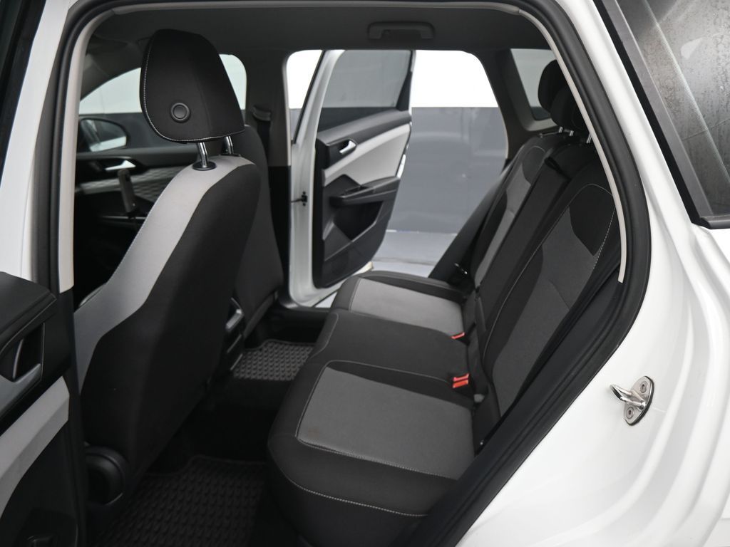 Used 2022 Volkswagen Taos S with VIN 3VVDX7B29NM049806 for sale in Beaumont, TX