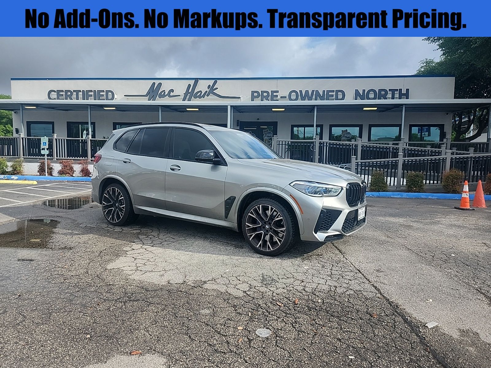 2021 BMW X5 M -'s photo