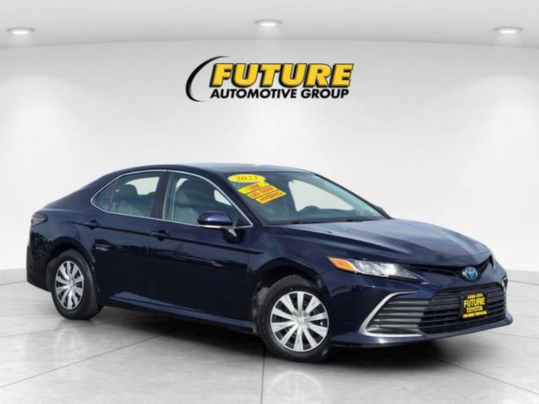 2022 Toyota Camry Hybrid LE
