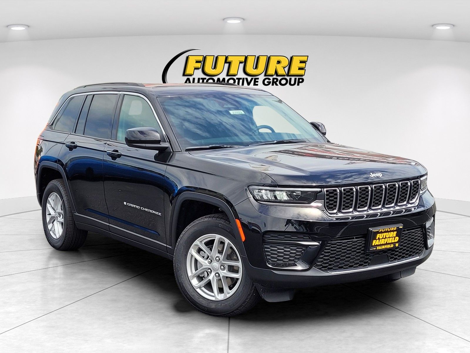 New 2026 Jeep Grand Cherokee Laredo