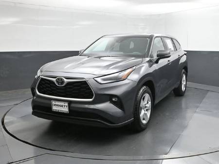 2025 Toyota Highlander LE