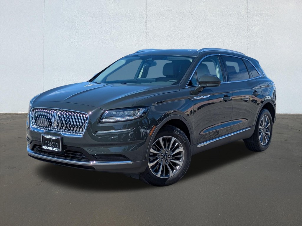 2022 Lincoln Nautilus Standard