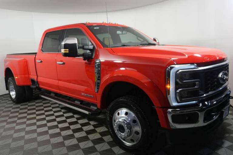 2026 Ford Super Duty F-450 DRW LARIAT