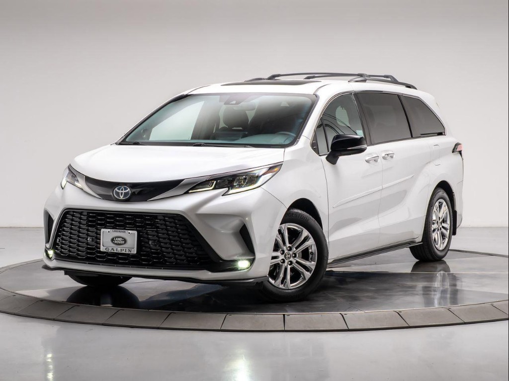 2023 Toyota Sienna 25th Anniversary Edition