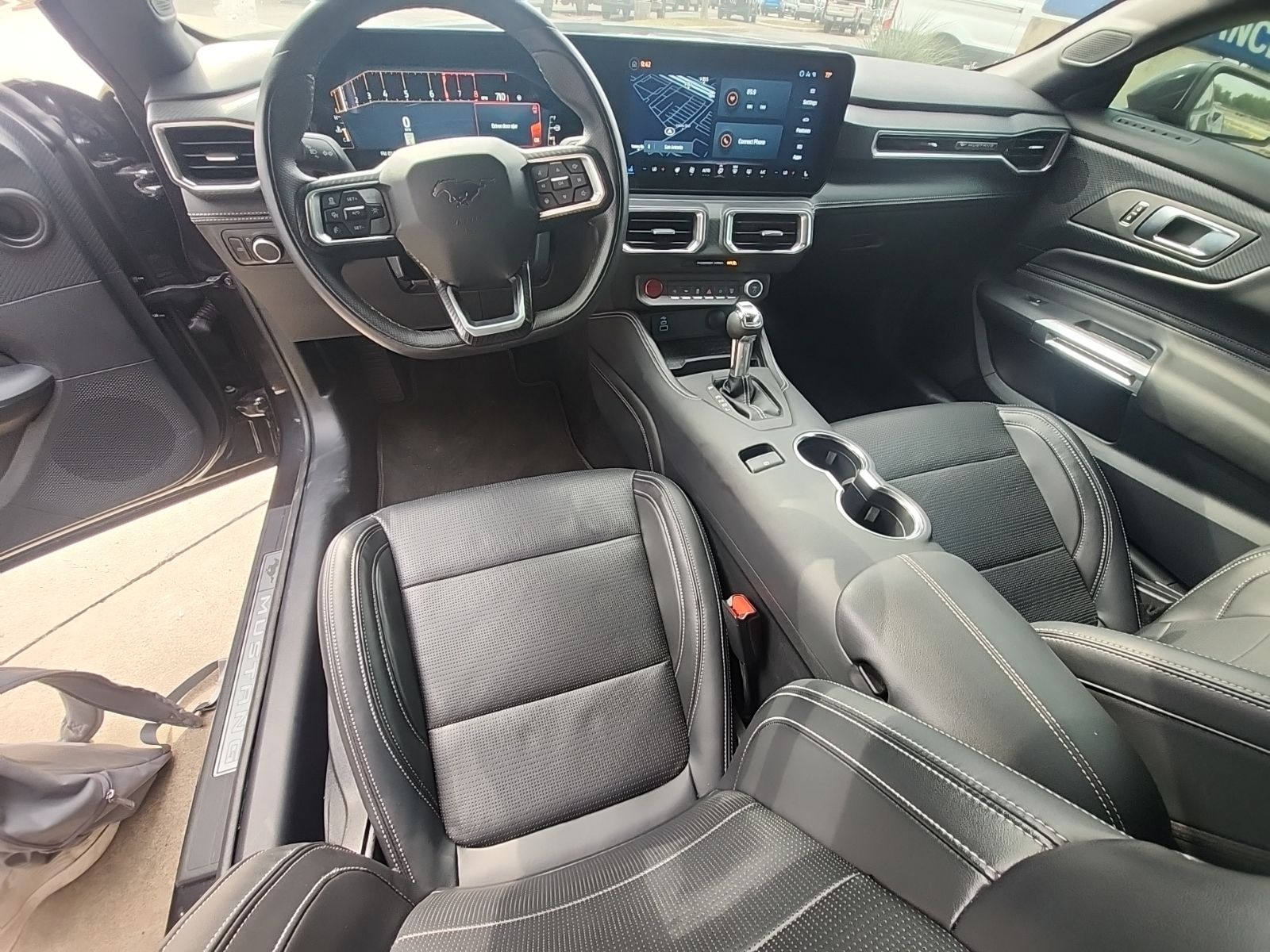 2024 Ford Mustang EcoBoost Premium - Photo 9