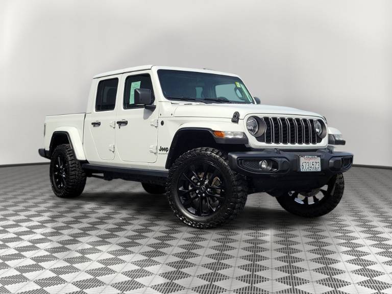 2024 Jeep Gladiator Nighthawk