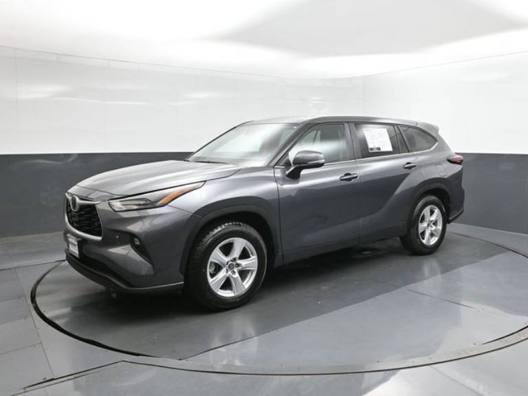 2025 Toyota Highlander LE