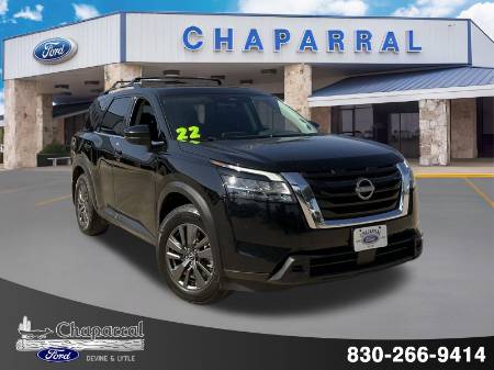 2022 Nissan Pathfinder SV