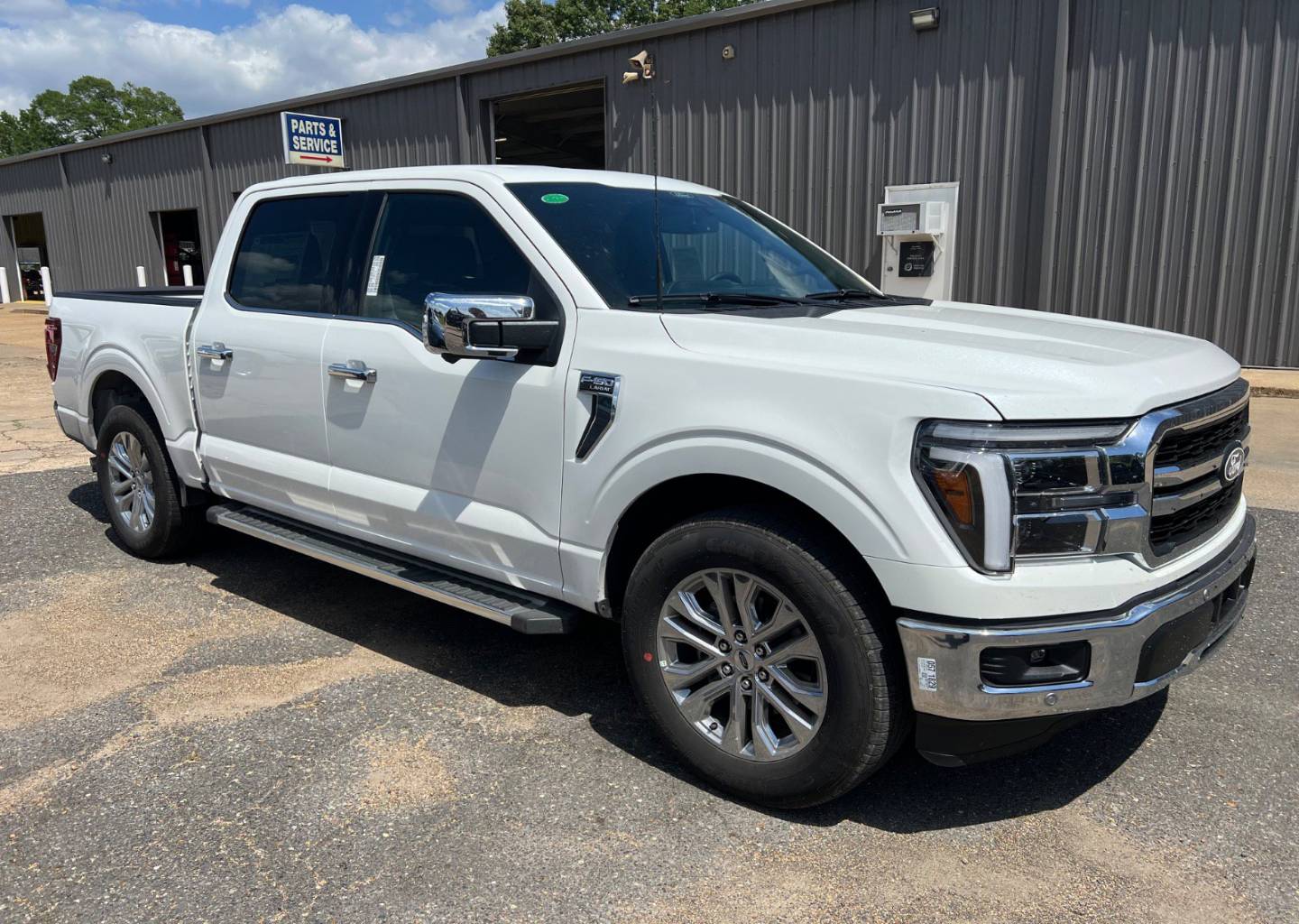 2026 Ford F-150 Lariat SuperCrew 5-1/2 Box's photo