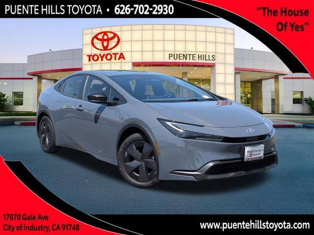 2025 Toyota Prius LE