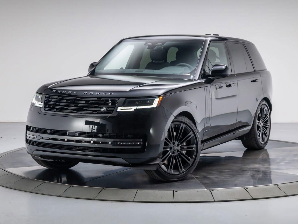 2026 Land Rover Range Rover P530 SE